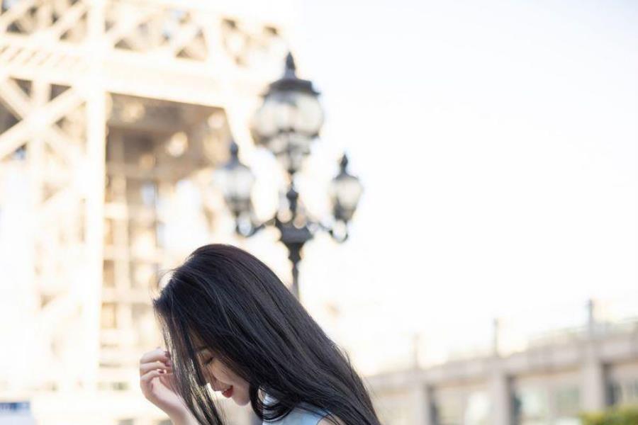 麗江陪游女孩一乘空姐琦瑤羽